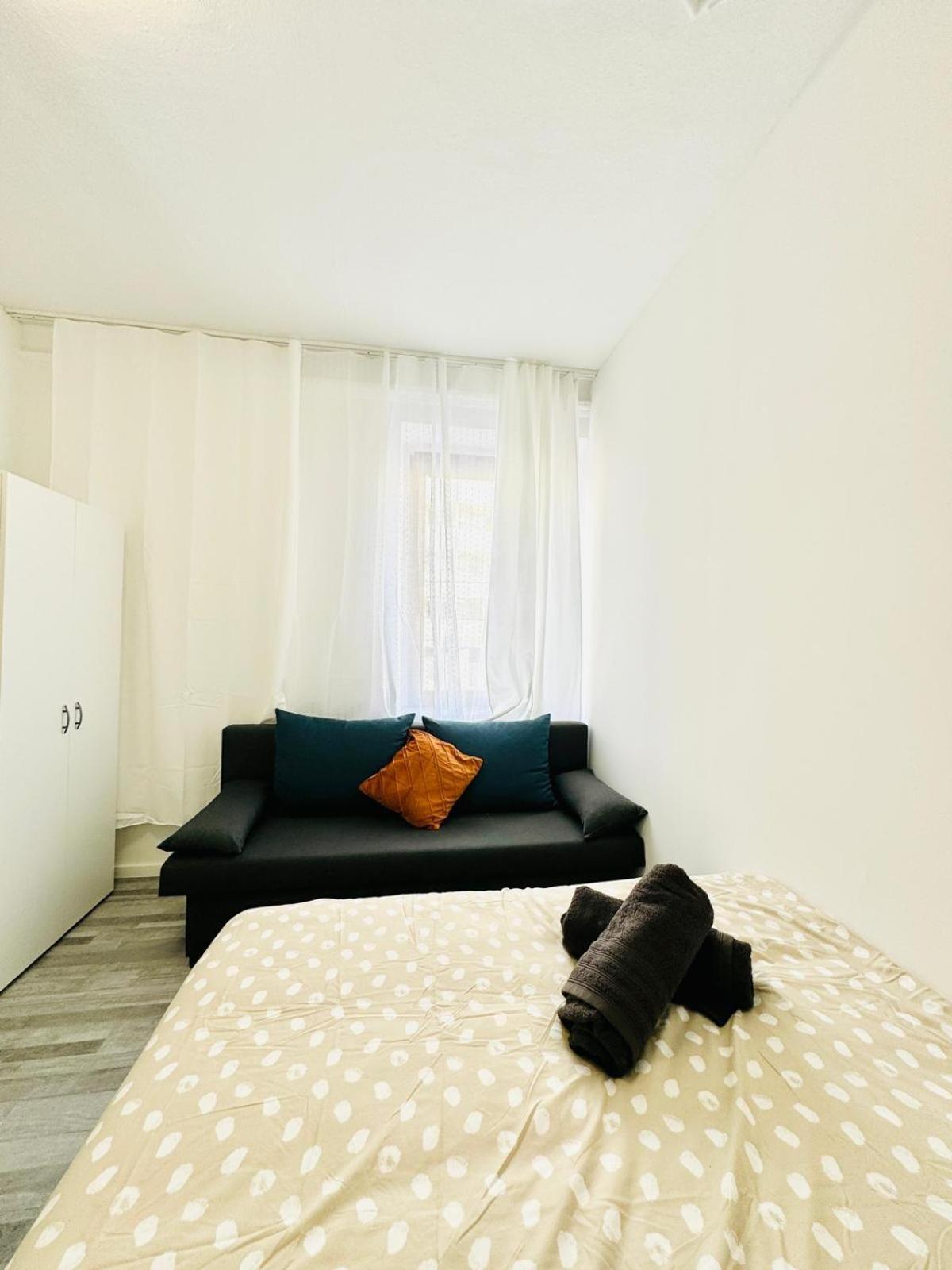 Very Spacious Apartment For Up To 7P With Great Location Wien Exterior foto