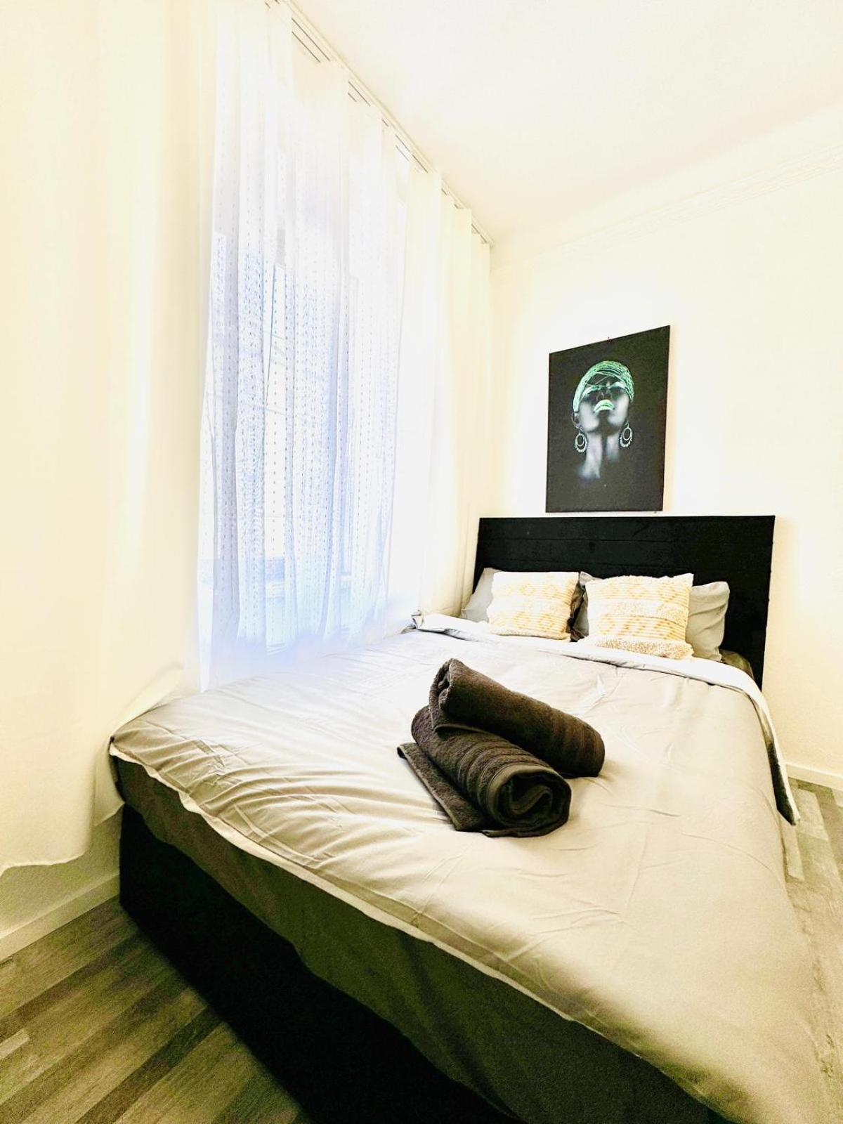 Very Spacious Apartment For Up To 7P With Great Location Wien Exterior foto