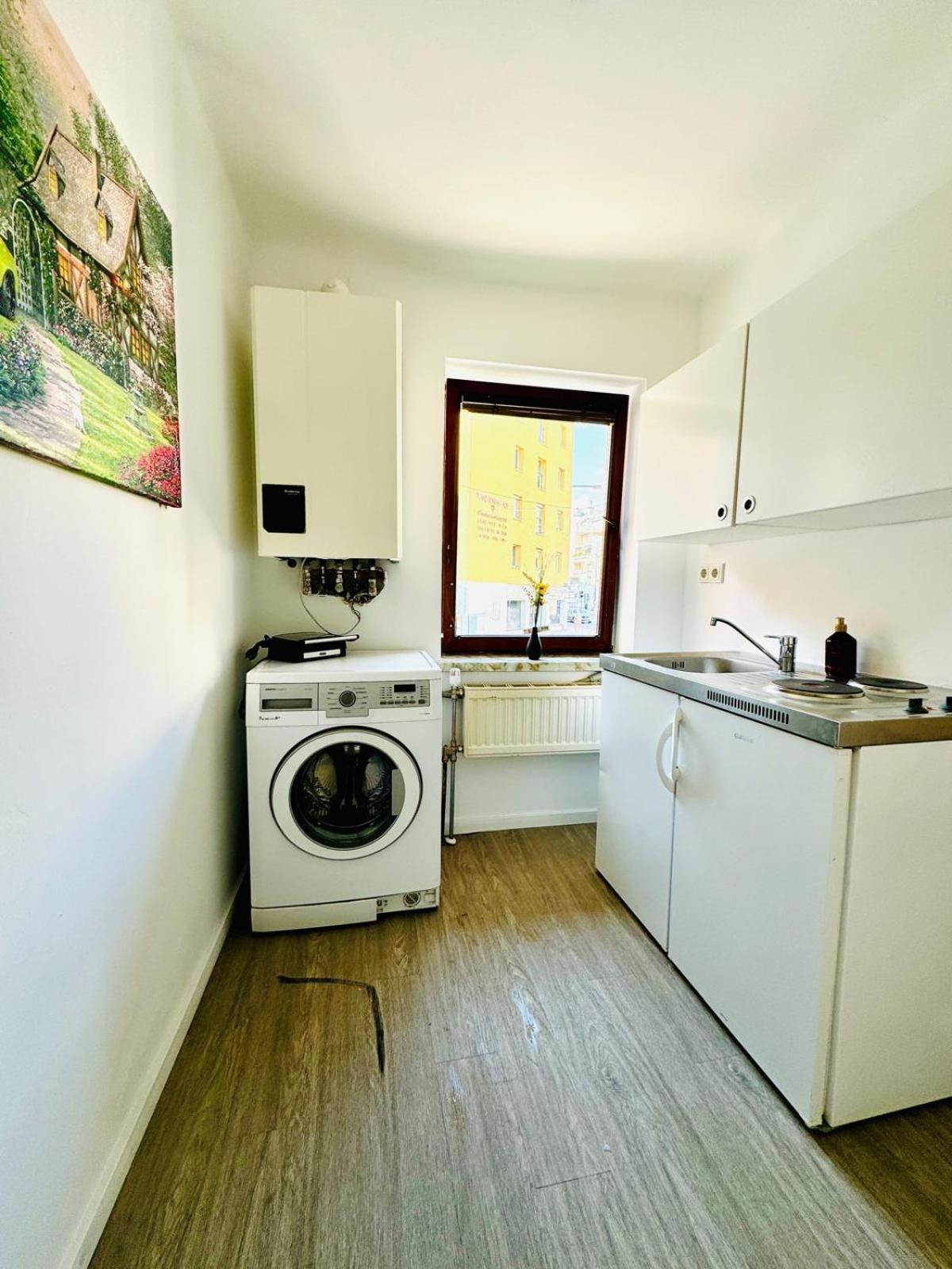 Very Spacious Apartment For Up To 7P With Great Location Wien Exterior foto